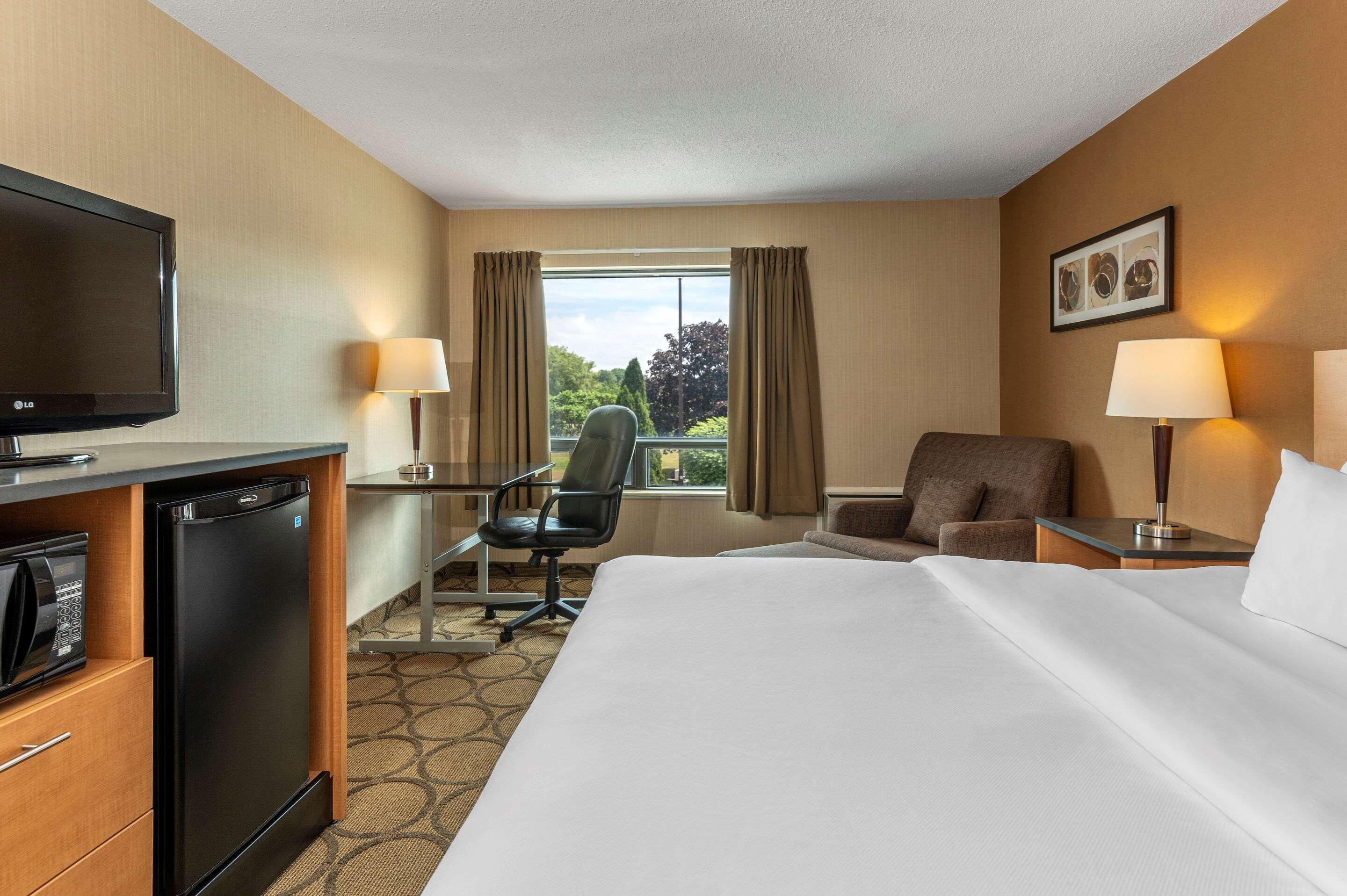 Comfort Inn Sept-Îles Kültér fotó